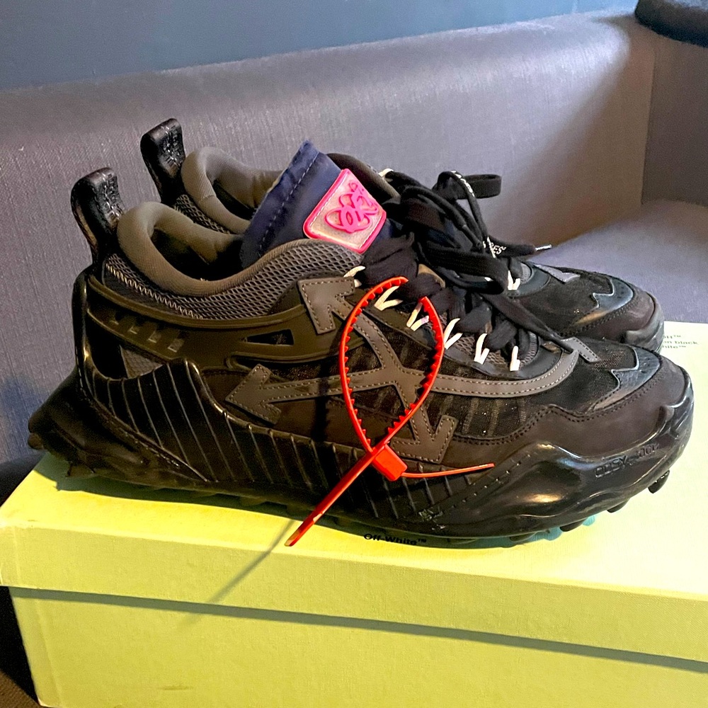 Off White Odsy 1000 sneakers with scuff marks around some mens size 44 #odsy1000